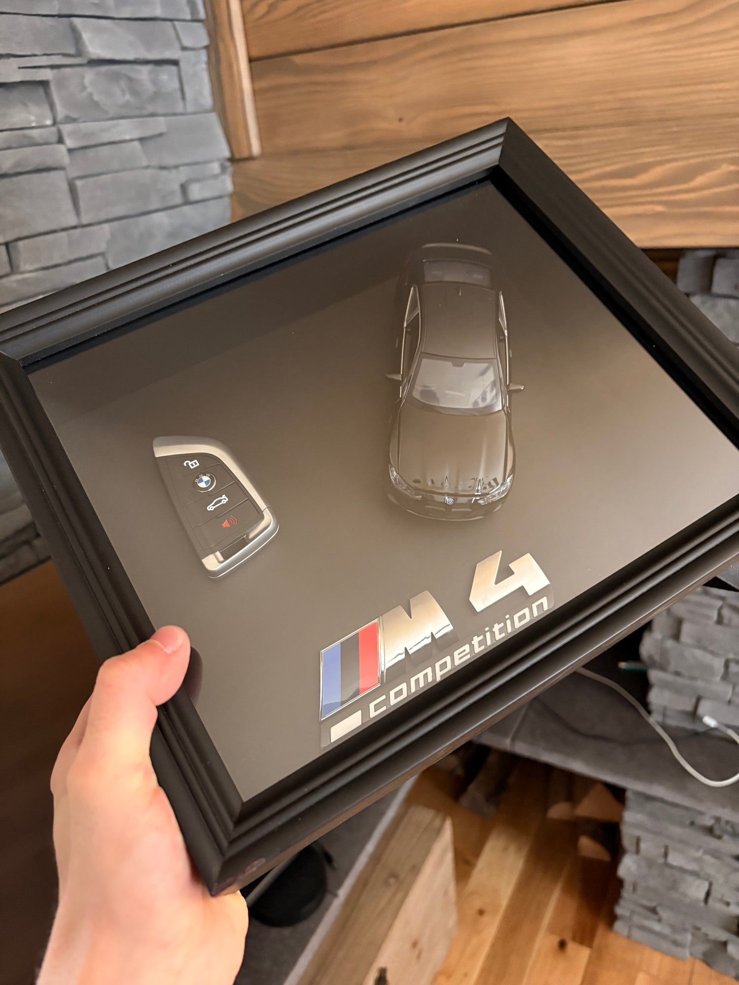 Cadre BMW M4 Competition – Art automobile de luxe Black Elite Arts